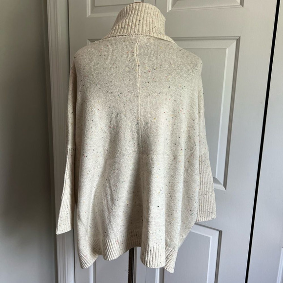 LOFT White Flecked Pocket Poncho Sweater - Picture 5 of 10